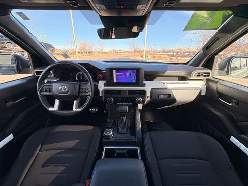 Used 2024 Toyota Tacoma TRD Sport image 12