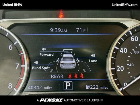 Used 2022 Nissan Sentra SV w/ SV Premium Package FWD image 7