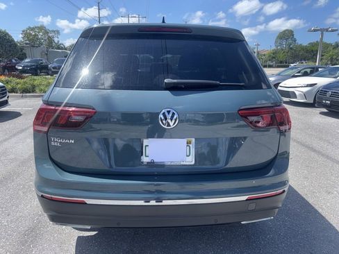 Used 2020 Volkswagen Tiguan SEL FWD image 4