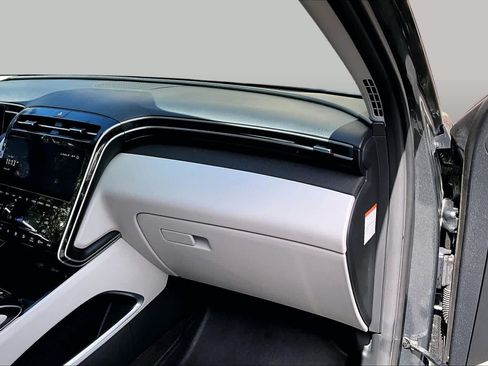 Used 2024 Hyundai Tucson Limited AWD/4WD image 19