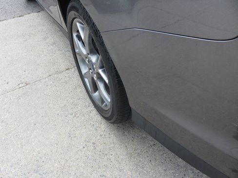 Used 2014 Ford Focus SE w/ Equipment Group 201A FWD image 33