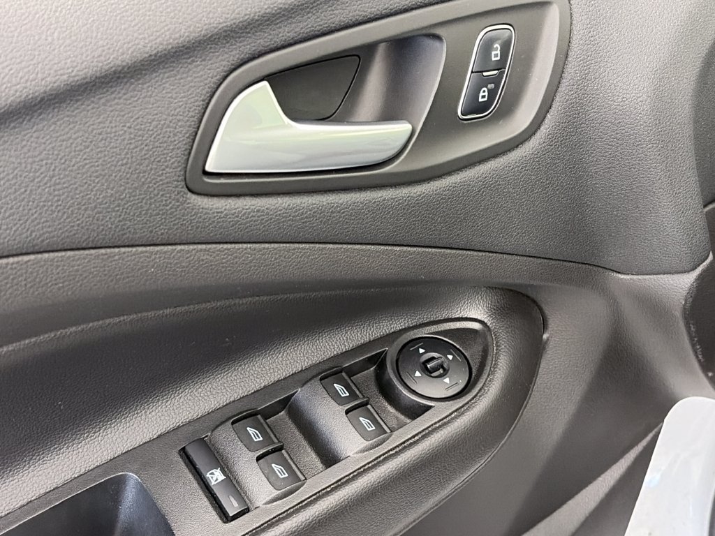 Used 2017 Ford Escape SE AWD/4WD image 23