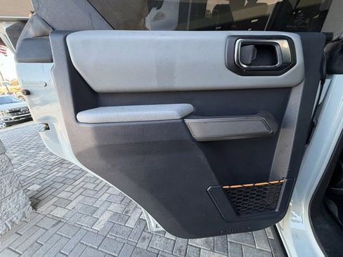 Used 2023 Ford Bronco Badlands image 14