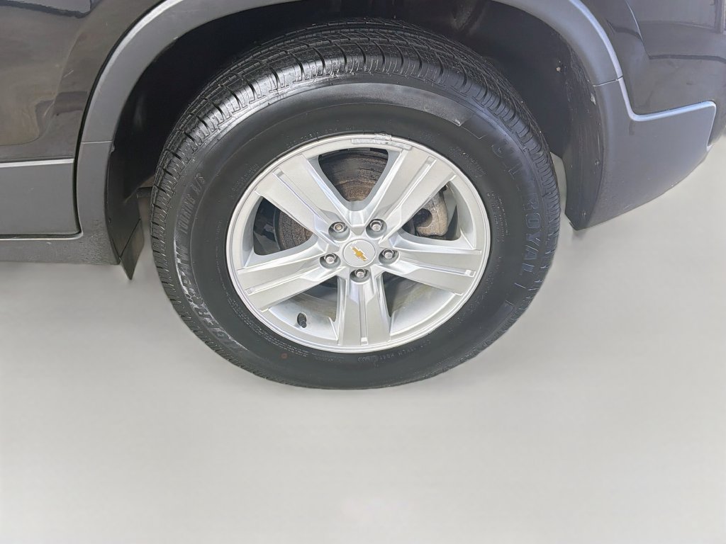Used 2019 Chevrolet Trax LT w/ LT Convenience Package AWD/4WD image 28
