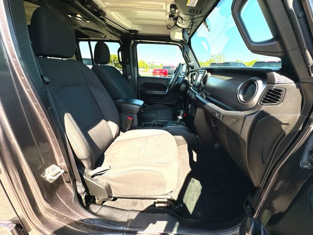 Used 2021 Jeep Wrangler Unlimited Sport AWD/4WD image 28