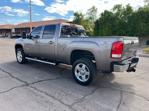 Used 2014 GMC Sierra 2500 SLT w/ SLT Convenience Package image 6