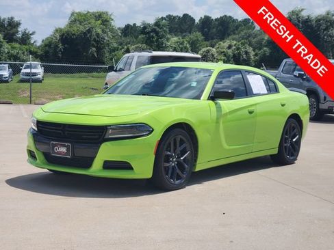 Used 2023 Dodge Charger SXT w/ Blacktop Package RWD image 3