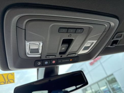 Used 2022 Chevrolet Silverado 1500 LTZ image 26