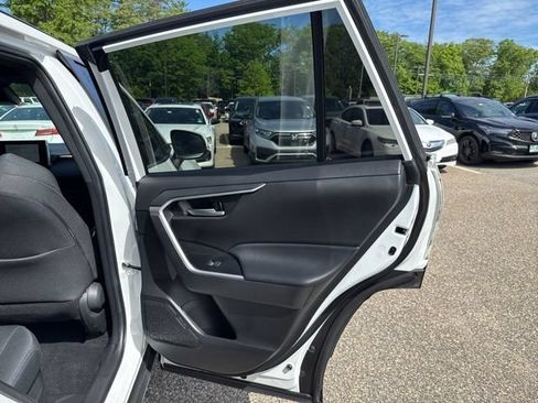 Used 2024 Toyota RAV4 SE AWD/4WD image 14