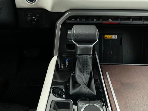 Used 2024 Toyota Sequoia Capstone image 32