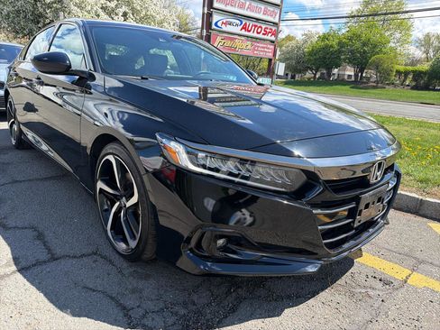 Used 2022 Honda Accord Sport image 3