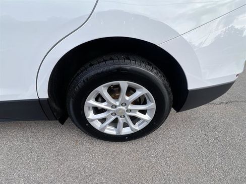 Used 2019 Chevrolet Equinox LT w/ Sun & Navigation Package image 34