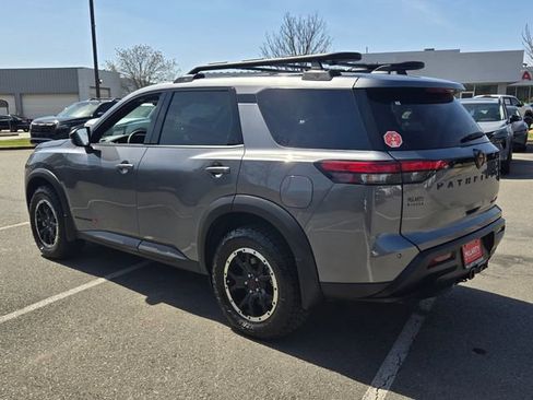 New 2026 Nissan Pathfinder Rock Creek AWD/4WD image 3