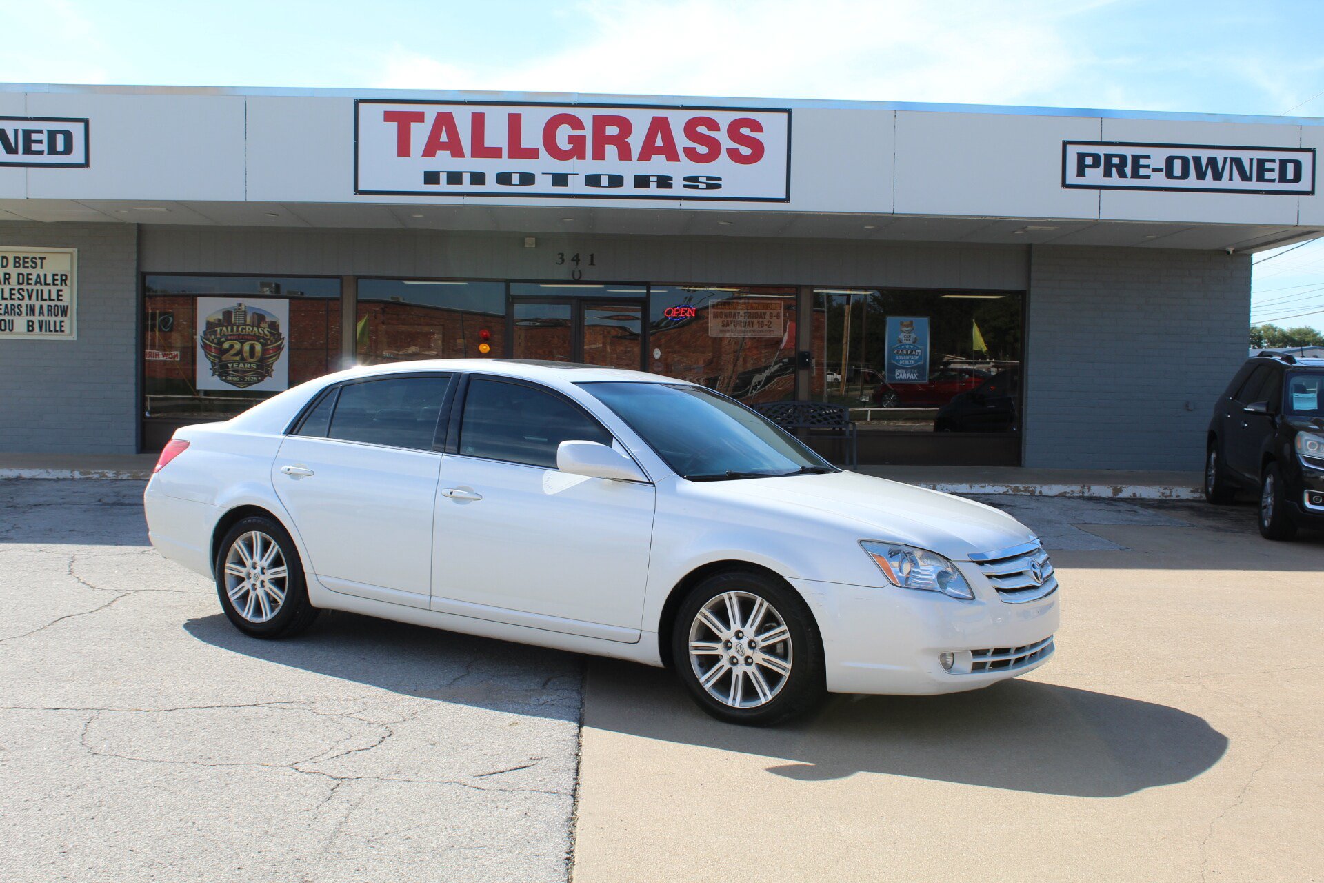 Used 2007 Toyota Avalon Limited FWD image 2