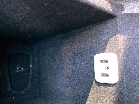 Used 2017 Cadillac XT5 FWD image 33