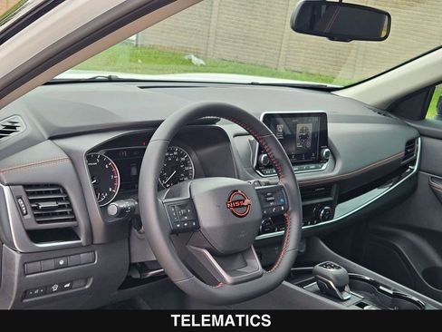 New 2026 Nissan Rogue SV AWD/4WD image 13