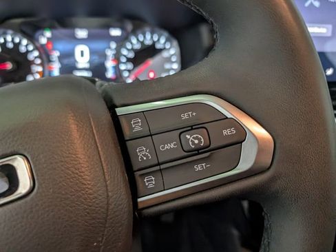 Used 2025 Jeep Compass Limited AWD/4WD image 17