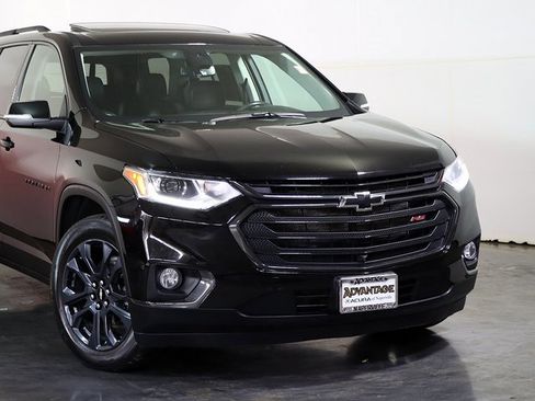 Used 2021 Chevrolet Traverse RS w/ LPO, Floor Liner Package image 6