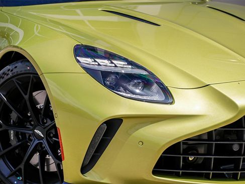 New 2025 Aston Martin V8 Vantage Coupe image 3