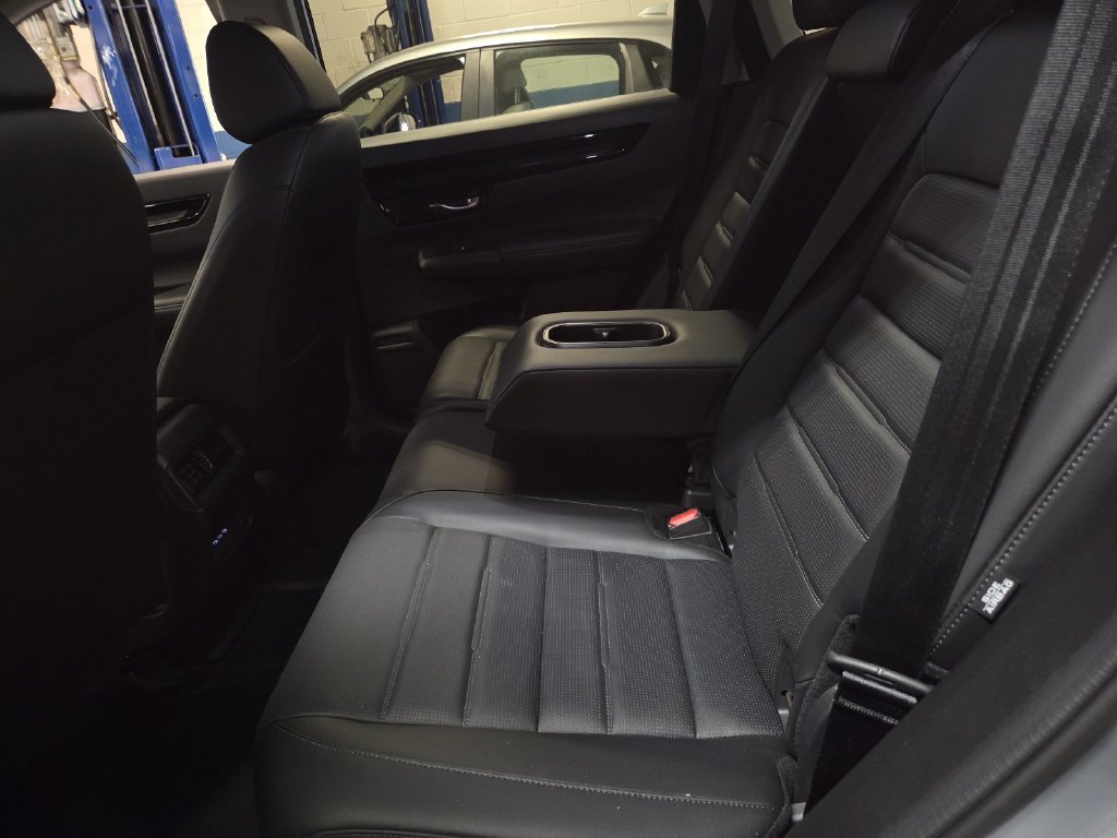 Used 2024 Honda CR-V EX-L image 3