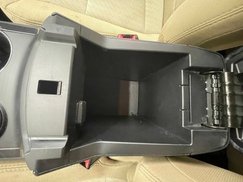Used 2017 Ford Explorer FWD image 19