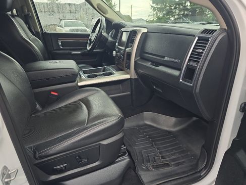 Used 2017 RAM 1500 Laramie w/ Convenience Group image 16