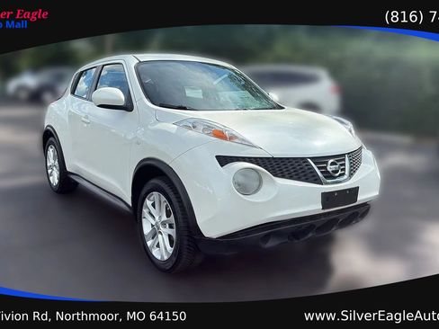 Used 2013 Nissan Juke S AWD/4WD image 4