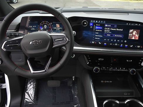 New 2026 Chevrolet Suburban RST image 14