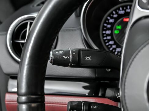 Used 2018 Mercedes-Benz SL 63 AMG image 32