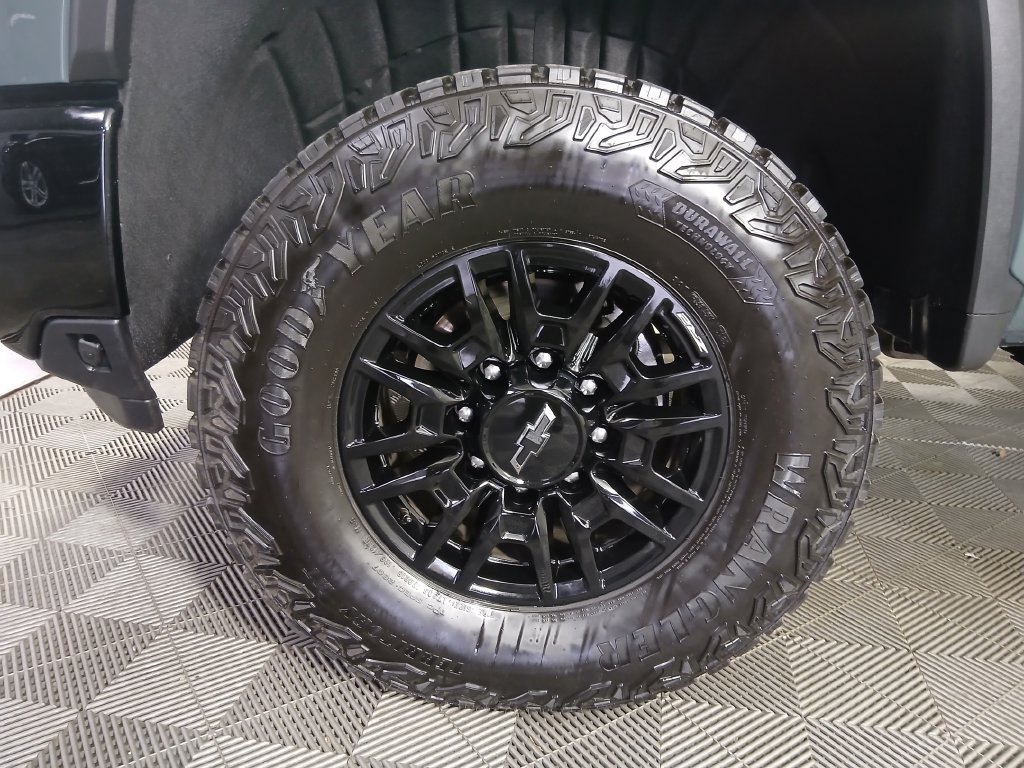 Used 2026 Chevrolet Silverado 2500 ZR2 AWD/4WD image 37
