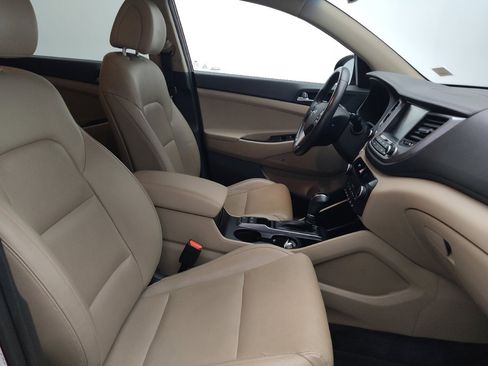 Used 2017 Hyundai Tucson SE Plus AWD/4WD image 21