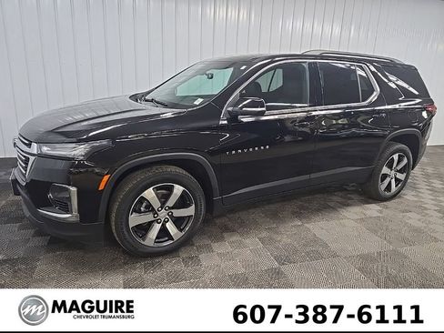 Used 2023 Chevrolet Traverse LT w/ LT Premium Package AWD/4WD image 6