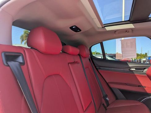 Used 2021 Alfa Romeo Stelvio Sprint w/ Nero Edizione image 14