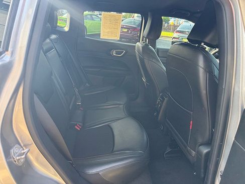 Used 2023 Jeep Compass Trailhawk AWD/4WD image 18