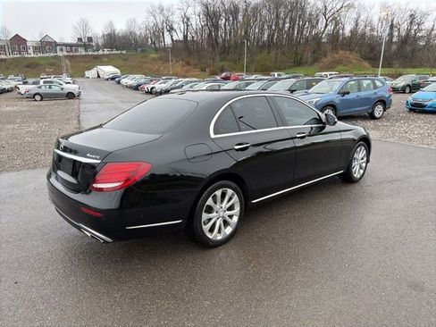 Used 2017 Mercedes-Benz E 300 4MATIC w/ Premium 2 Package image 9