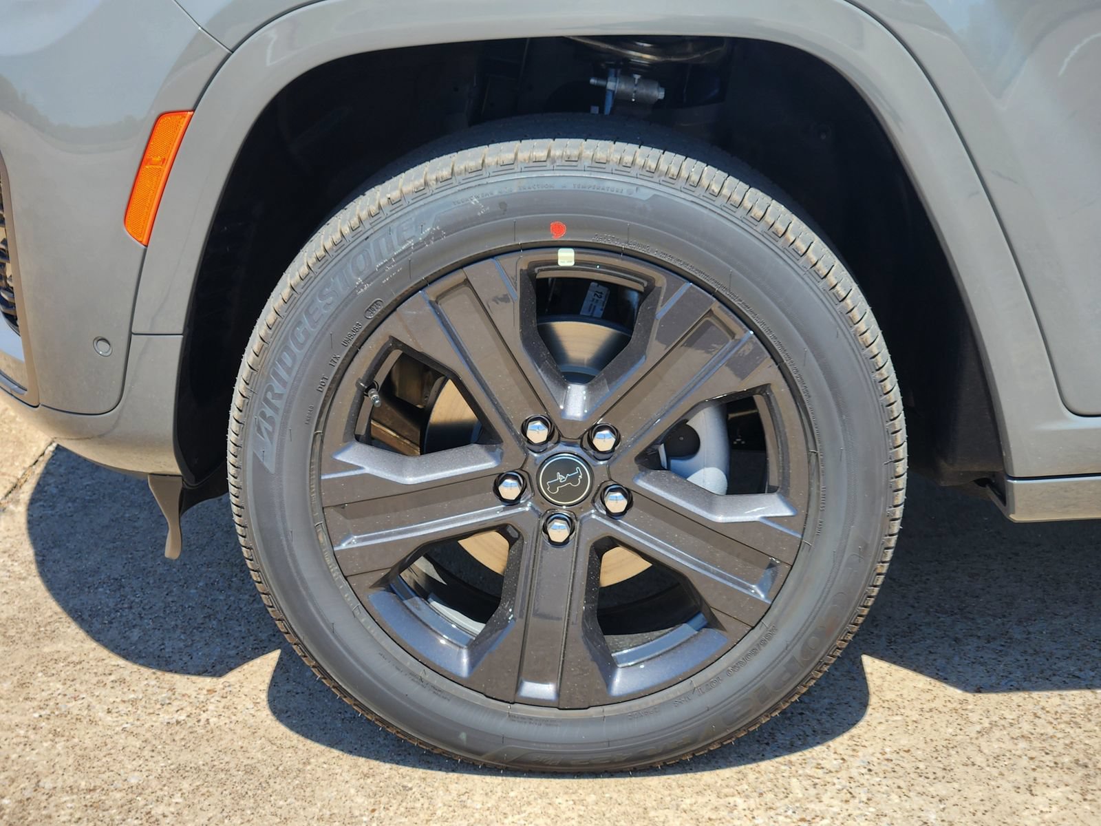 New 2027 Jeep Grand Cherokee Limited AWD/4WD image 16