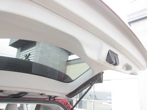 Used 2020 Jeep Cherokee Limited image 43