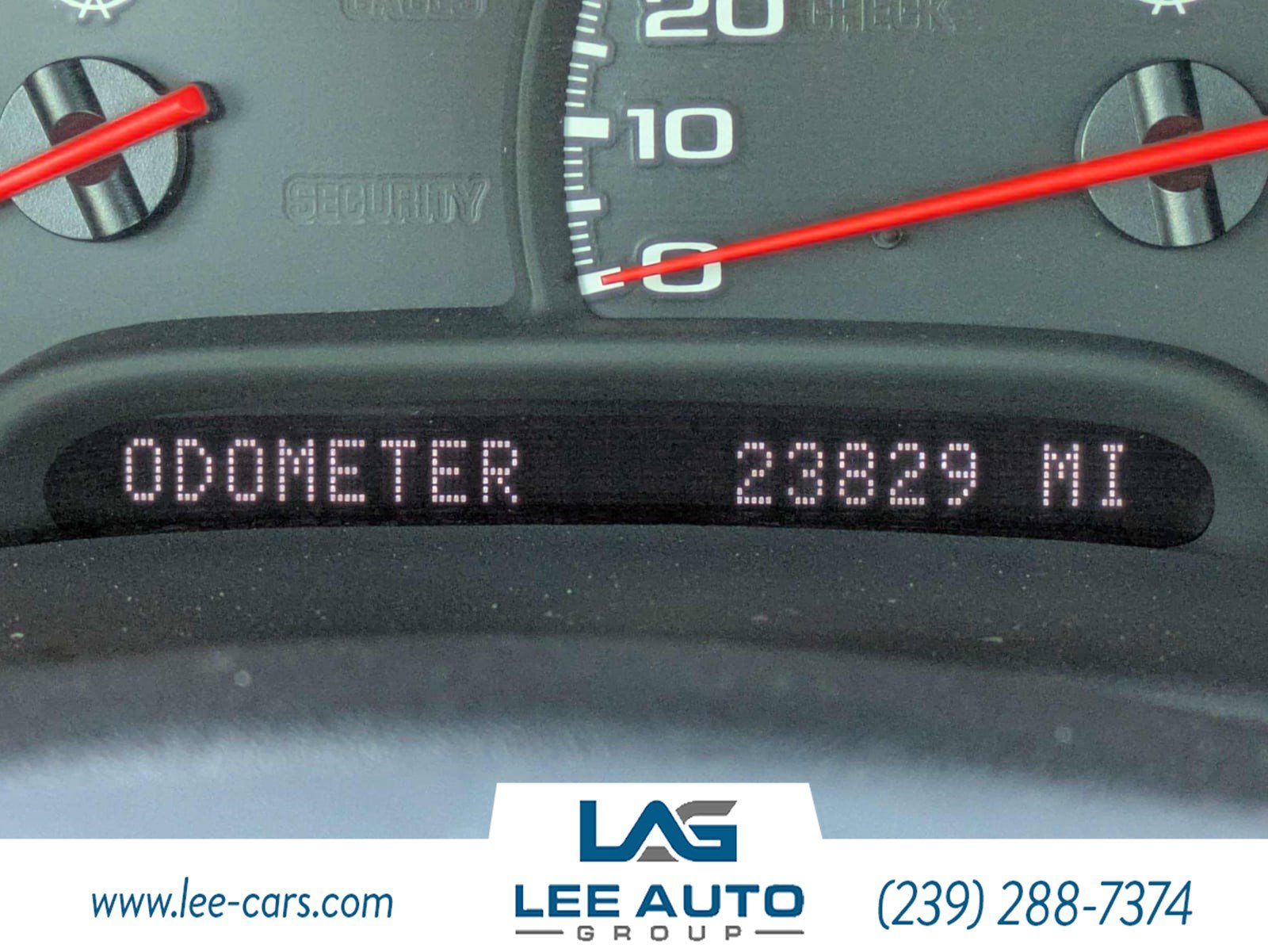Used 2002 Chevrolet Corvette Convertible w/ Preferred Equipment Group2 RWD image 19