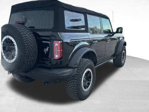 Used 2022 Ford Bronco Badlands image 8