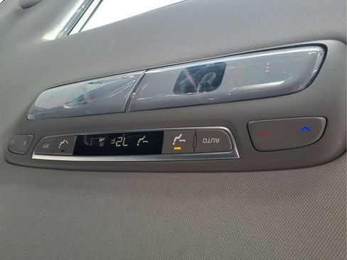 Used 2024 Kia Telluride S w/ S Sunroof Package FWD image 22