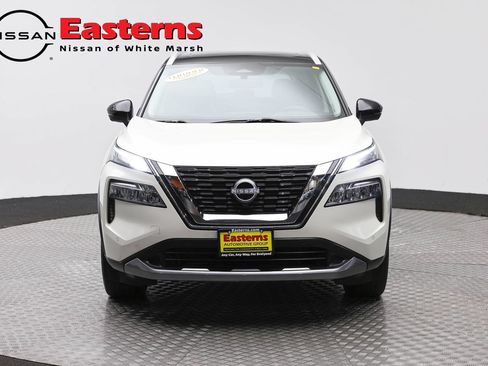 Used 2023 Nissan Rogue SL w/ SL Premium Package AWD/4WD image 2