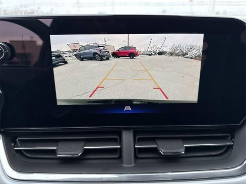 New 2026 Chevrolet Trax LT image 18