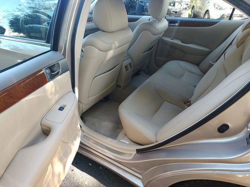 Used 2005 Lexus ES 330 FWD image 11