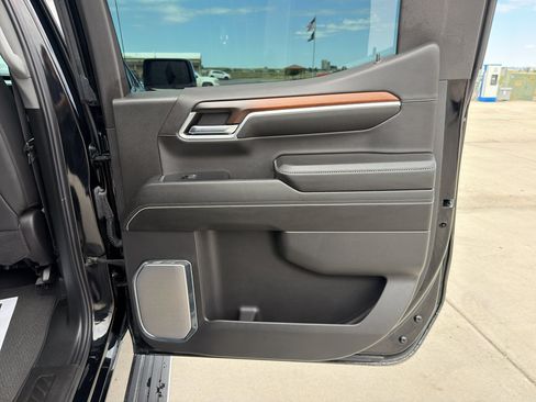 Used 2024 GMC Sierra 1500 Denali AWD/4WD image 19