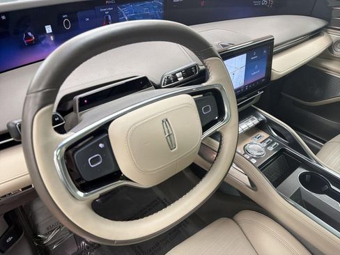 Used 2024 Lincoln Nautilus Reserve w/ Equipment Group 203A image 14