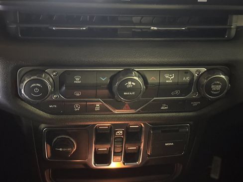 New 2026 Jeep Wrangler Sport image 19