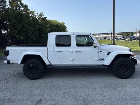 Used 2021 Jeep Gladiator Overland AWD/4WD image 8