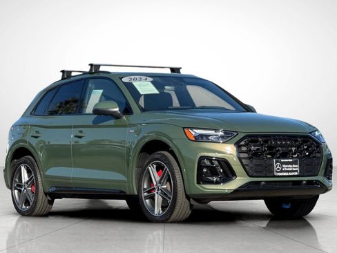 Used 2024 Audi Q5 e Premium Plus w/ Premium Plus Package image 17