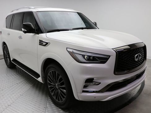 Used 2024 INFINITI QX80 Sensory image 6