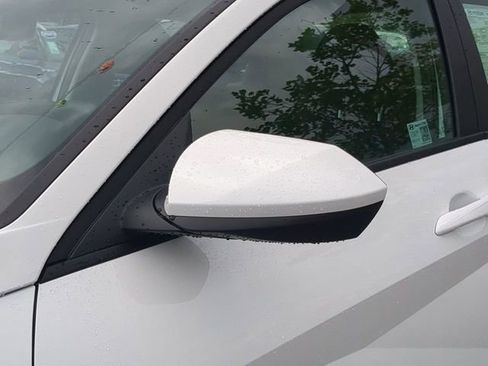 New 2026 Hyundai Elantra SE image 12